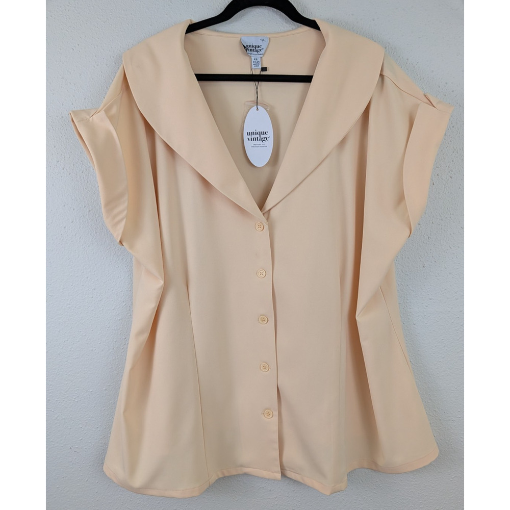 Unique Vintage Cream Peach Button-Front Sailor Collar Top